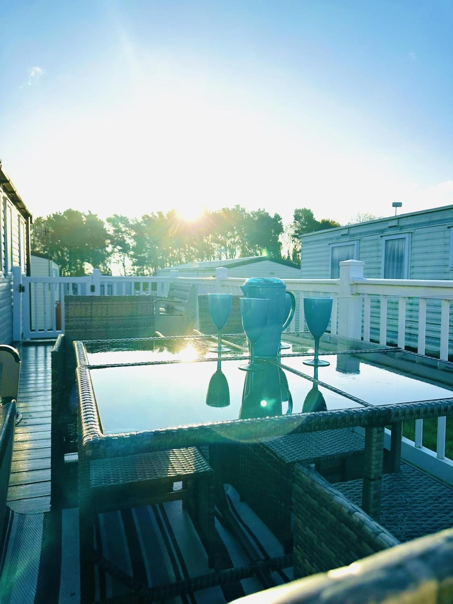 Adelfas Villa Scarborough Exterior foto